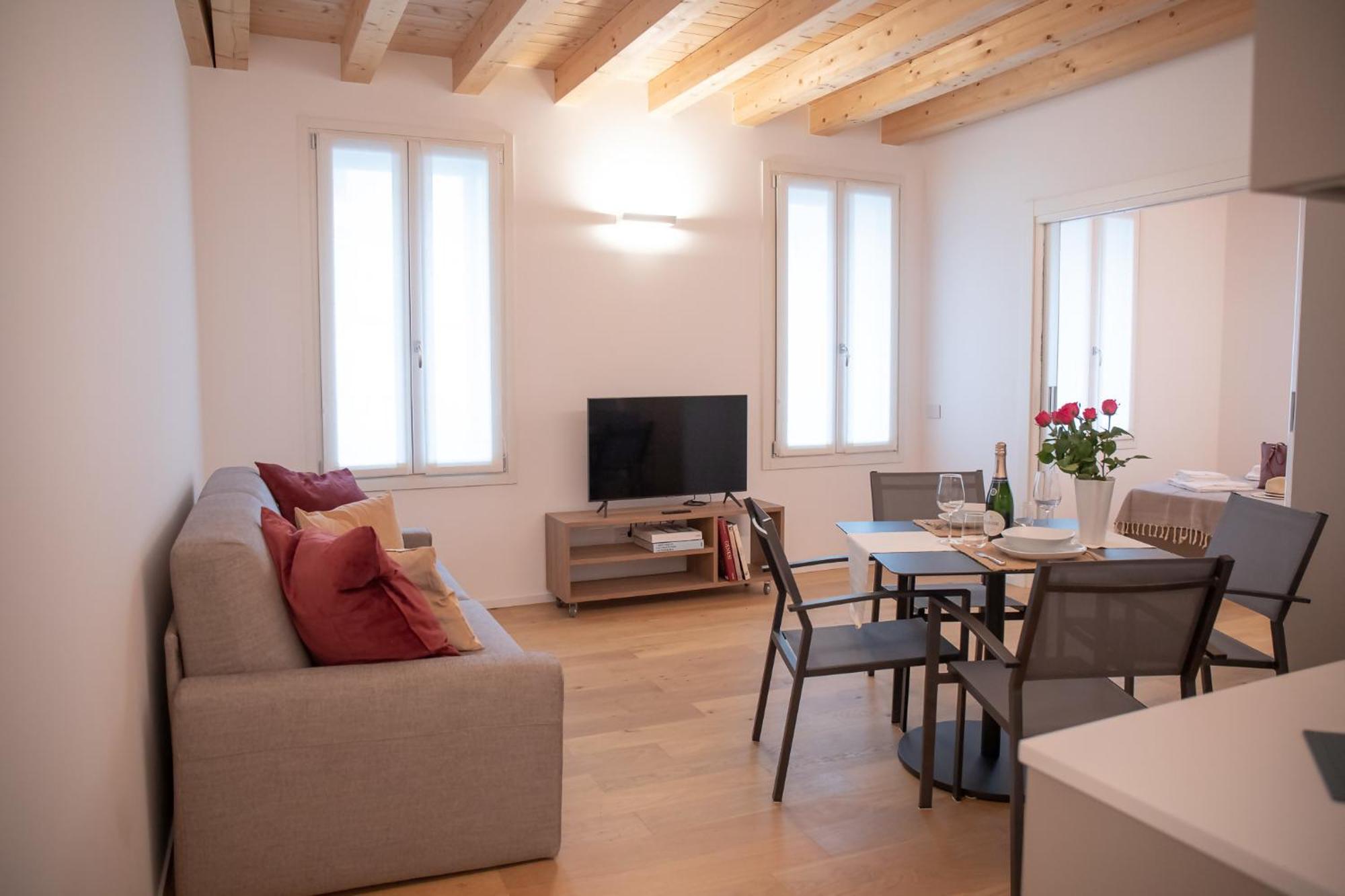 Amendola City View Apartments Suite Romantica Como Exterior foto